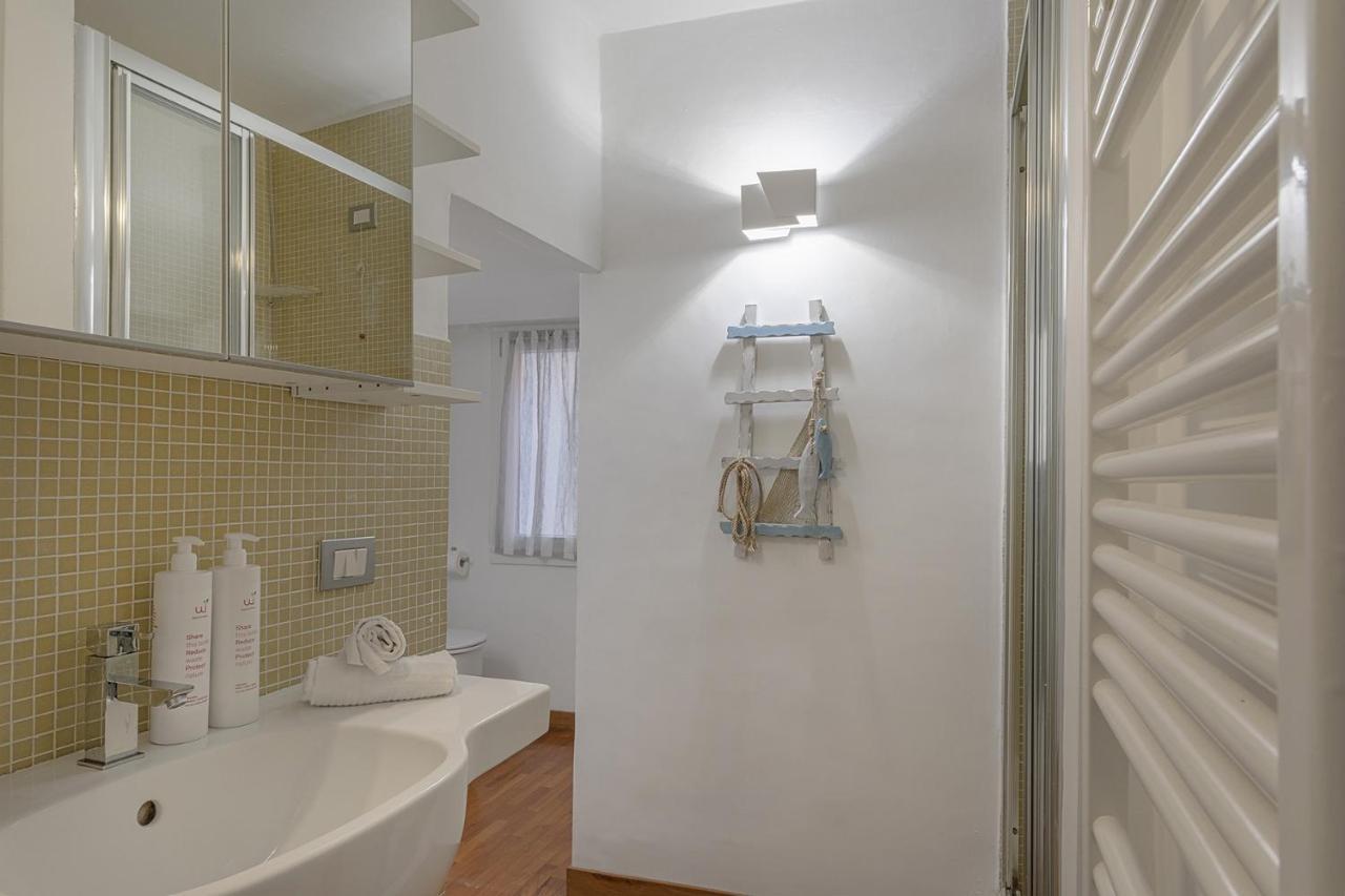 Casa Marilu Nel Centro Storico Di Rapallo By Wonderful Italy Exteriör bild